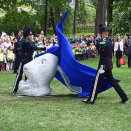 "Kanin i trøbbel" var den første skulpturen som ble avduket i parken. Foto: Sven Gj. Gjeruldsen, Det kongelige hoff.